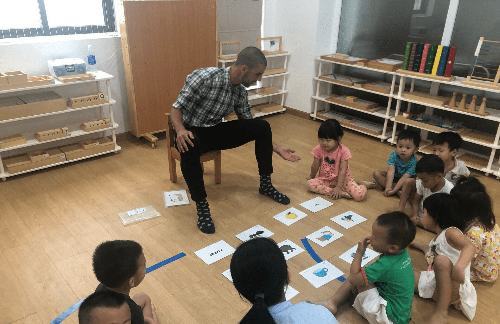 Một ngày của trẻ