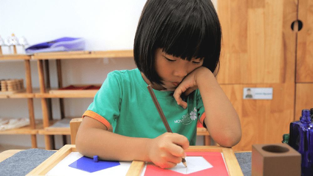 sự phát triển ngôn ngữ của trẻ