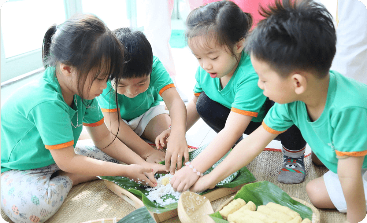 Định hình nhân cách Clover Montessori