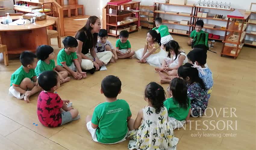 hoc montessori va nhung dieu ba me can biet