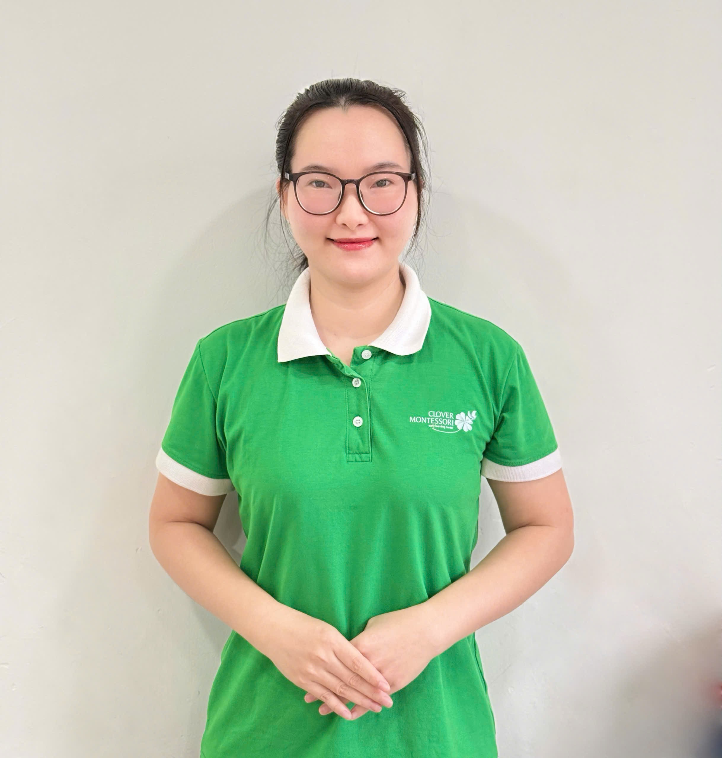 BÙI THỊ BẠCH TUYẾT